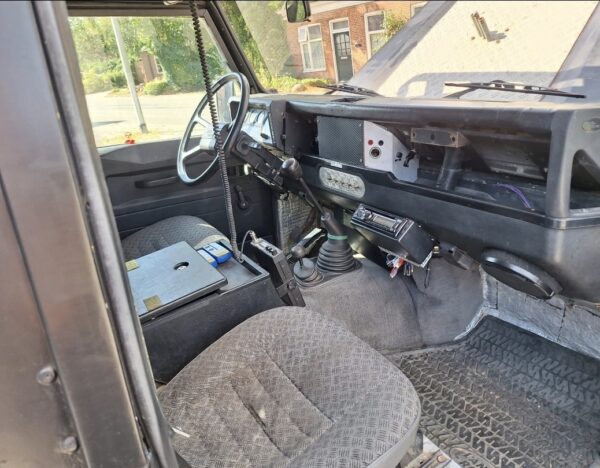 Screenshot_20260824_142438_WhatsApp Landrover 110 1986 met 300TDi wb vrij
