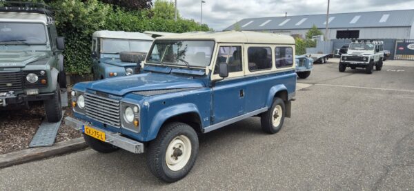 20250628_114443 Landrover One Ten V8 1983