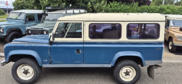 20250628_114455 Landrover One Ten V8 1983