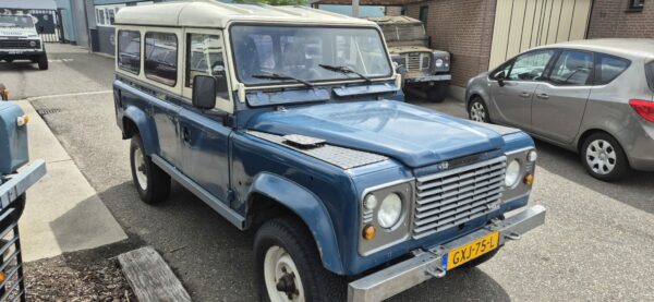 20250628_114523 Landrover One Ten V8 1983