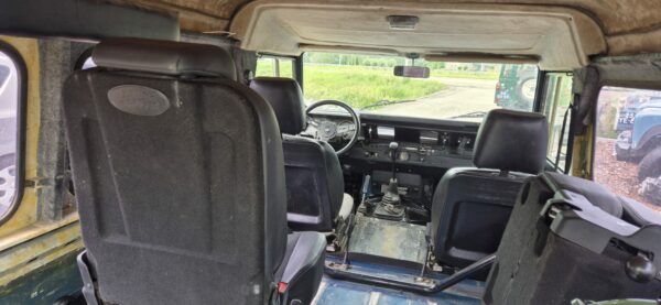 20250628_114550 Landrover One Ten V8 1983
