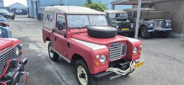 Landrover 88 Series III 1981