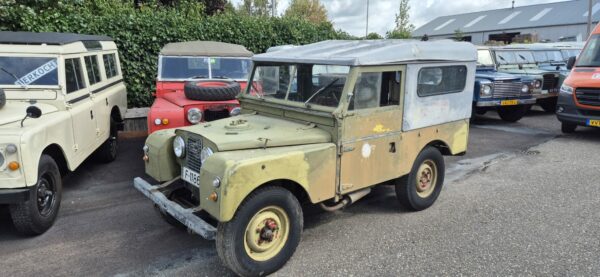 Landrover 80 benziene series I