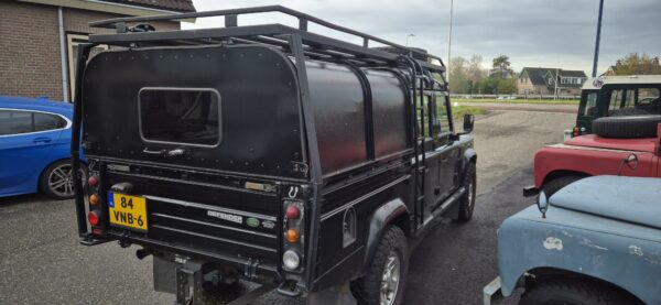 Landrover 130 Crewcab NIEUWE motor