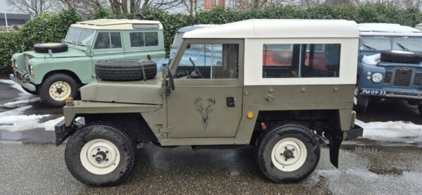 20260109_123400 Landrover 88 Light Weight 1975