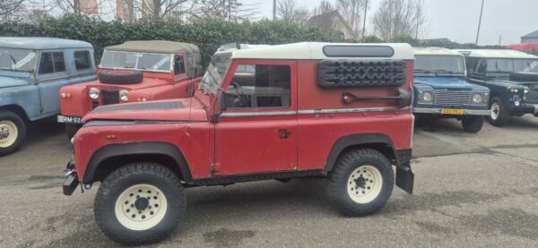 20260127_142632 Landrover Defender 90 2.5 benzine 1985