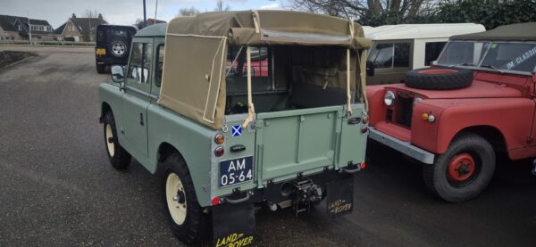 Landrover 88 Series IIa 1968 benzine overdrive VERKOCHT
