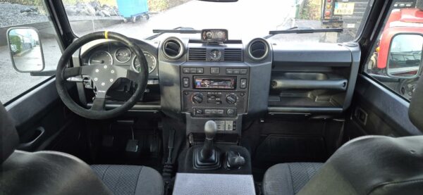 Landrover Defender 90 2.4 6 pers AIRCO