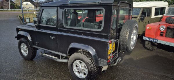 Landrover Defender 90 2.4 6 pers AIRCO