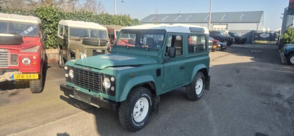 Landrover Defender 90 2.5 Turbo Diesel VERKOCHT