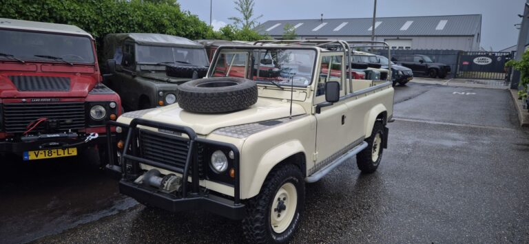 Landrover One Ten V8 1983