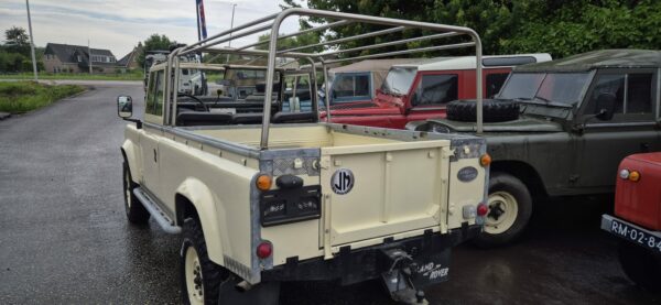 20260602_152635 Landrover One Ten V8 1983