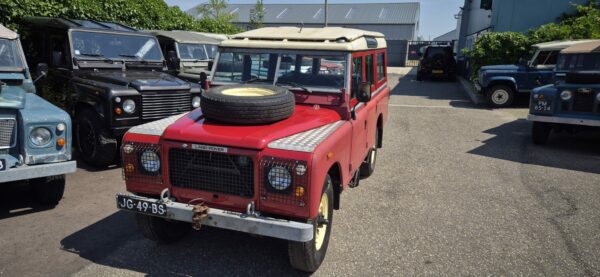 Landrover Stage One V8