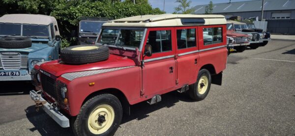 Landrover Stage One V8