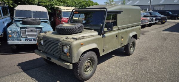 20260804_122127 Landrover 110 "Tithonus 1985