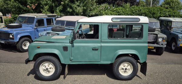 Landrover 90 TD (bijna) WB vrij en milieuzone vrij