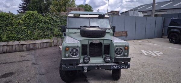 20260820_124317 Landrover 88 benzine series II 1972