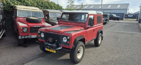 Landrover 90 2.5 benzine 1985