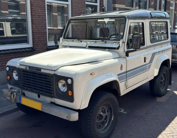 Landrover 90 2.5 benzine 1986