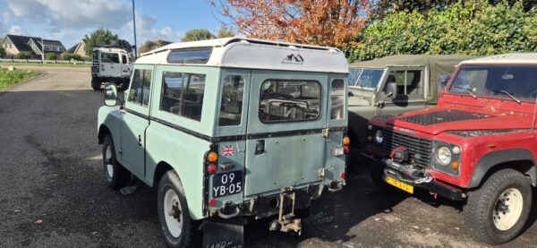 Landrover 88 (Santana) diesel WB vrij 1973