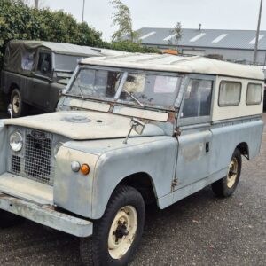 Landrover 109 benzine 1968 1e lak!